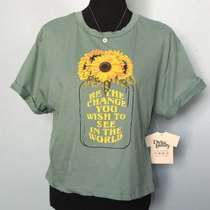 🆕Dirtee Laundry•🌻Be the Change T